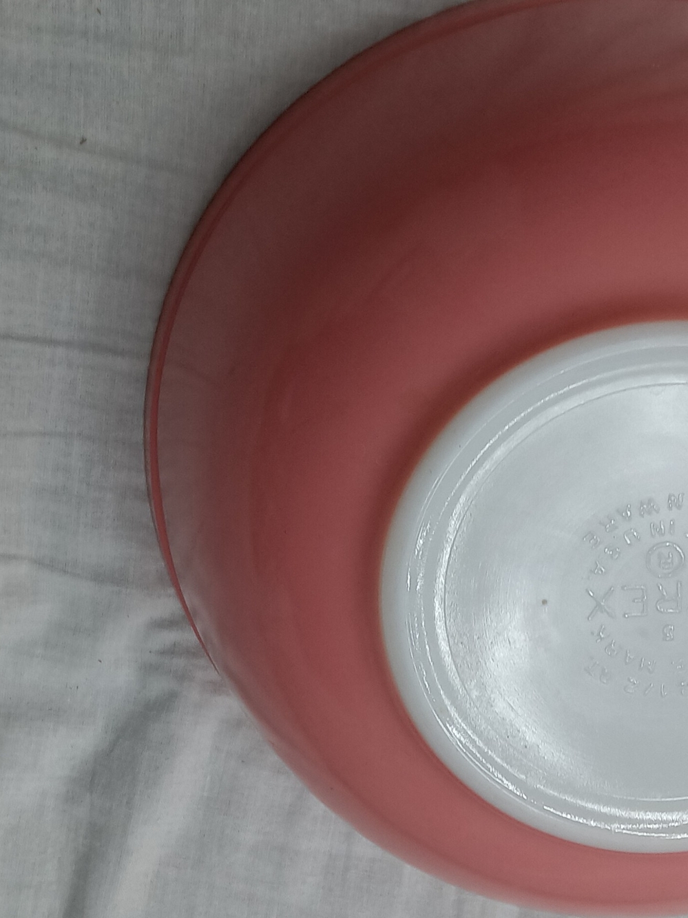 Pyrex Pink Ceramic Serving Bowl Wall Accent